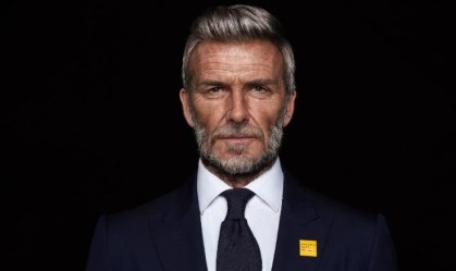 David Beckham aparece com 70 anos em campanha de combate à malária
