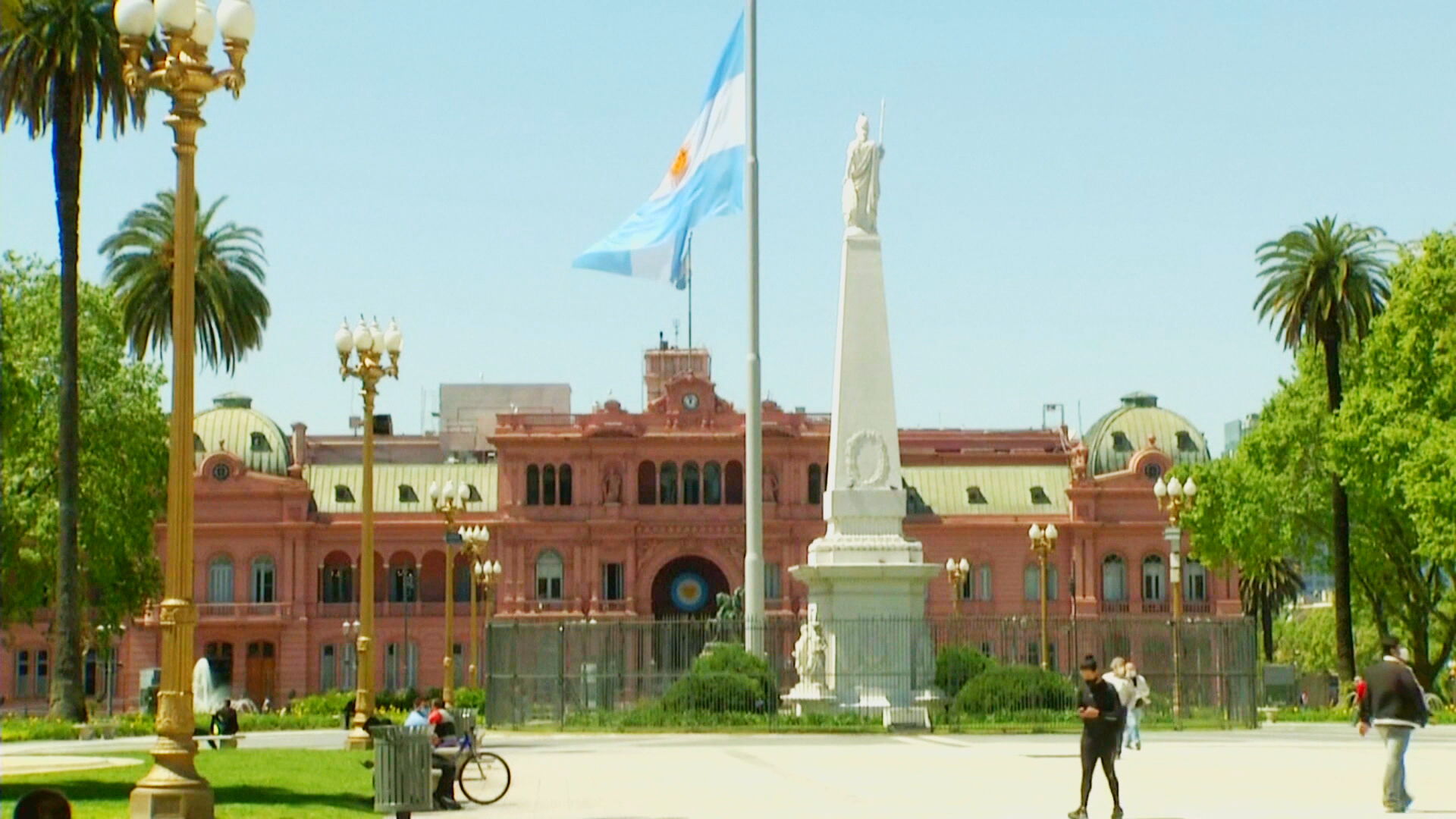 Argentina luta contra crise econômica e pandemia de Covid-19