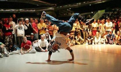 Breakdance vai estrear como esporte olímpico nos Jogos de Paris em 2024