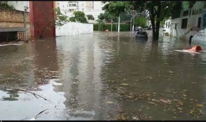 São Paulo tem pancadas de chuva, granizo e pontos de alagamento nesta terça (8)