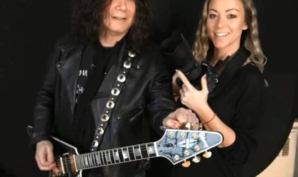Compositor de ‘I Love Rock 'N' Roll’ morre aos 69 anos por coronavírus
