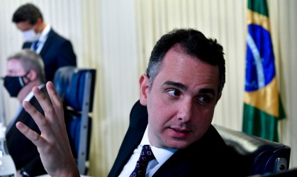 Com apoio do centrão, Rodrigo Pacheco desponta como opção para comando do Senado