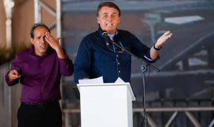 Bolsonaro afirma que governo chegou a acordo sobre venda da Cedae