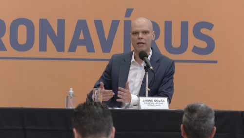 O prefeito de São Paulo, Bruno Covas, em coletiva de imprensa sobre coronavírus 