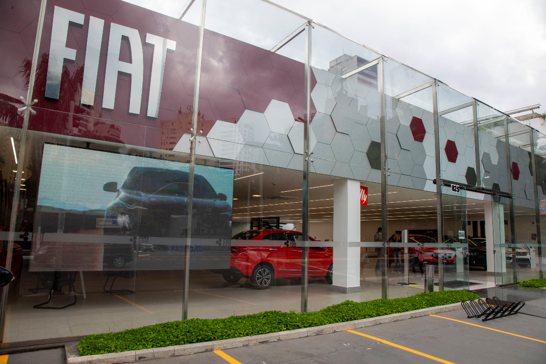 Fiat; Carros; Concessionária