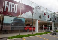 Alckmin visita concessionária Fiat e cita alta de 108% nas vendas