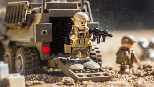 Criação personalizada feita por aficionado a partir de peças originais de LEGO