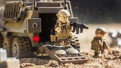 Criação personalizada feita por aficionado a partir de peças originais de LEGO