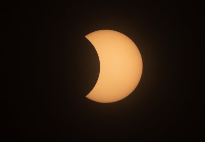 Eclipse solar fotografado em São Paulo, no dia 14/12/2020