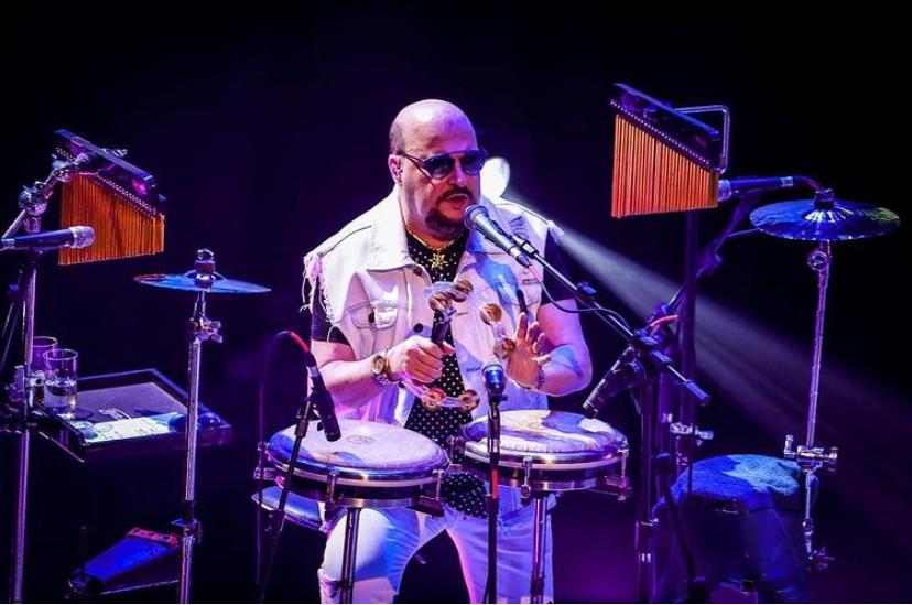Paulinho, vocalista da banda Roupa Nova