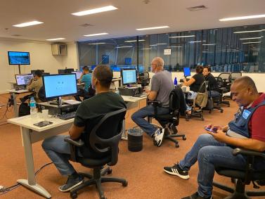 Coronavírus: Rio cria disque-aglomeração