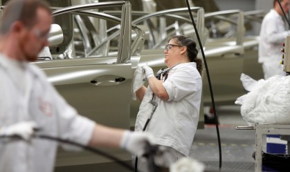 Alemanha muda de ideia e pressiona UE para liberar venda de veículos a combustão além do prazo de 2035