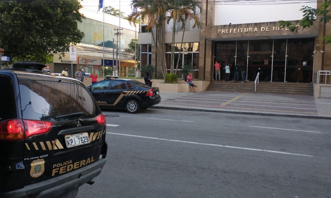Prefeitura de Niterói é alvo de operação da Polícia Federal