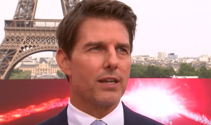 Flagrado em áudio, Tom Cruise grita com equipe para exigir distanciamento social