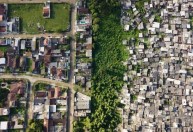 Nobel de Economia estudou disparidade salarial e racial no Brasil