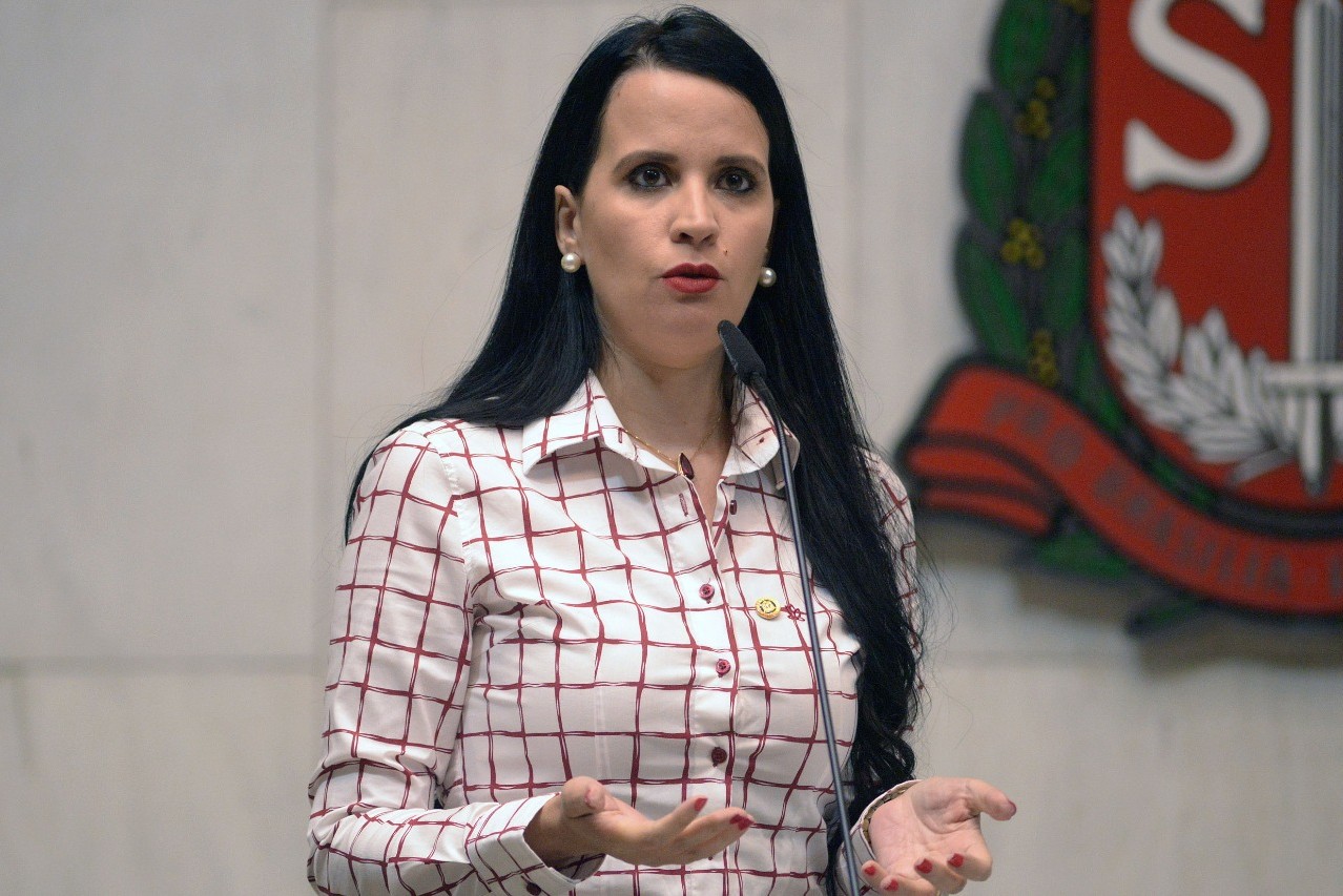 Letícia Aguiar