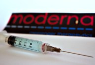 Moderna diz que Ômicron representa um risco potencial significativo para vacinas