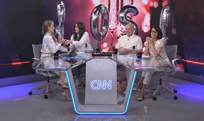 CNN Tonight: comemore com consciência! A pandemia não acabou