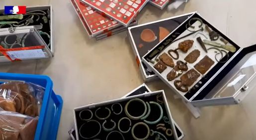 Vídeo da alfândega francesa mostra tesouro arqueológico