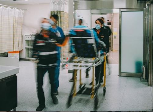 Equipe médica em hospital na cidade de Seul, capital da Coreia do Sul
