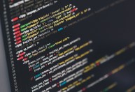 EUA alertam milhões de dispositivos em risco após vulnerabilidade de software