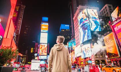 Réveillon em NY: Airbnb terá hospedagem em domo de vidro no alto da Times Square