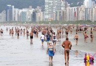 Frente fria deve provocar ondas de até 3 metros e ventos de 60 km/h no litoral de SP e RJ