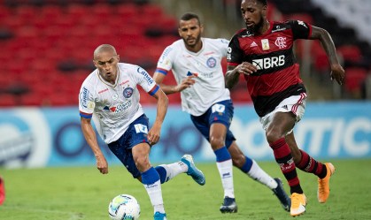 Gerson, do Flamengo, durante partida contra o Bahia no estádio Maracanã