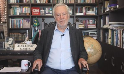 Garcia: Propaganda é para sabonete e padaria, governo tem de fazer obra