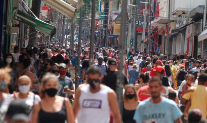 Movimentação na região central de Campinas  em meio a pandemia da Covid-19