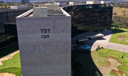 Horas extras, intrajornada e insalubridade lideram ações no TST em 2024