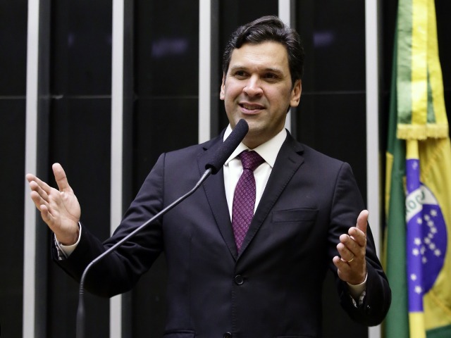 Isnaldo Bulhões é o novo líder do MDB na câmara