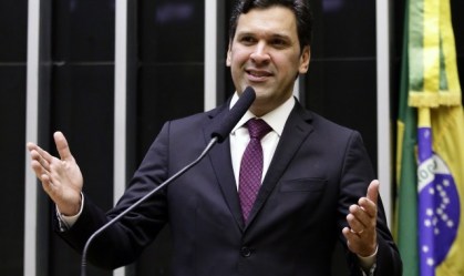 Isnaldo Bulhões é o novo líder do MDB na câmara