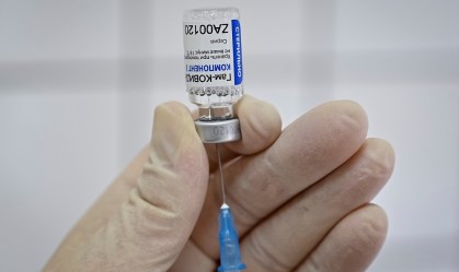 Israel acelera vacinação e tem esperança de sair da pandemia em março