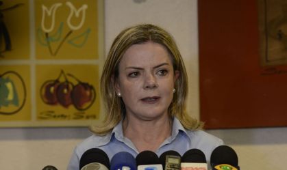 PT quer que governo pague quem ganha até 3 salários mínimos em pequenas empresas