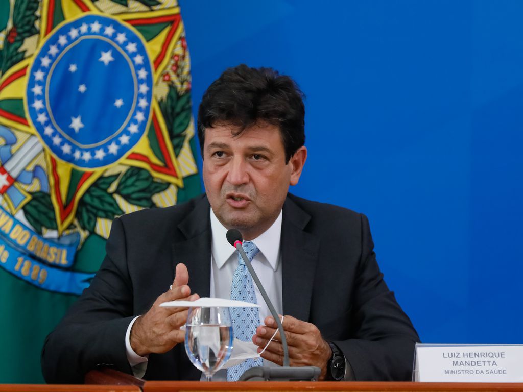 O ministro da Saúde, Luiz Henrique Mandetta (DEM), durante entrevista coletiva n