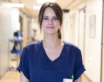Princesa Sofia, da Suécia, trabalha como voluntária em hospital de Estocolmo