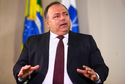 Pazuello disse que estados receberão vacina contra Covid-19 simultaneamente