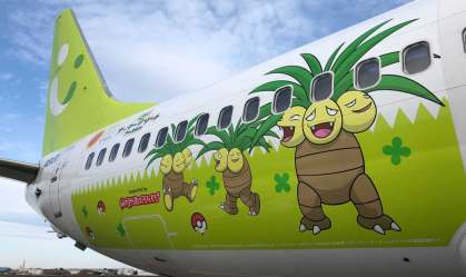 Aviões decorados com personagens de Pokémon viram febre no Japão