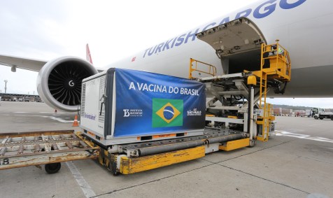 Chegada do quinto lote da Coronavac ao aeroporto de Guarulhos