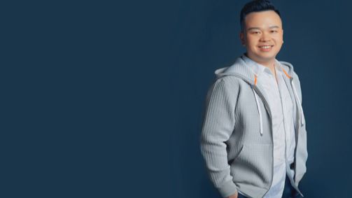 Lin Qi, empresário do ramo de tecnologia, fundador e presidente da empresa de ga