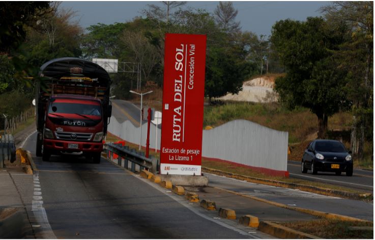 Vista da Ruta del Sol, construção da Odebrecht, em Sabana de Torres, Colômbia