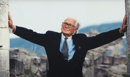 Pierre Cardin era conhecido por ter revolucionado a moda nos anos 1960 e 1970