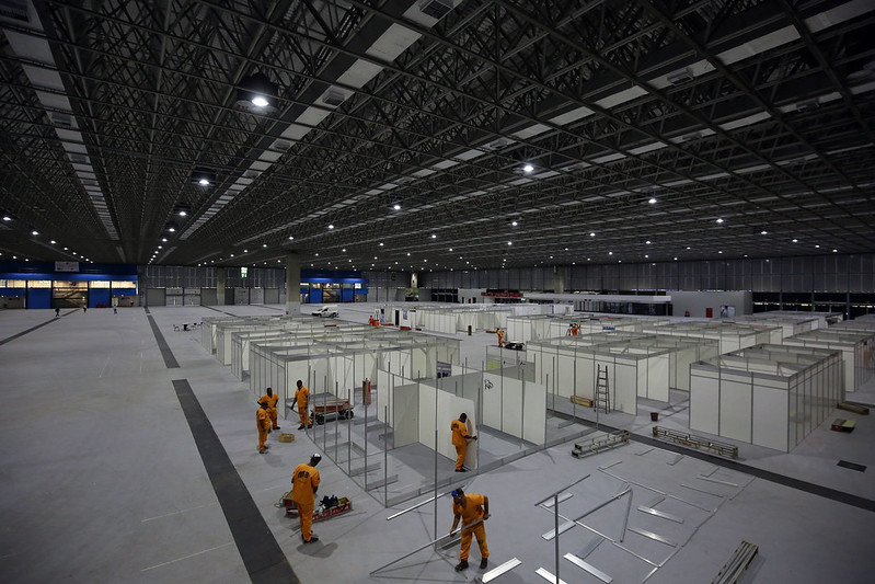 Montagem do hospital de campanha no Pavilhão 3 do Riocentro