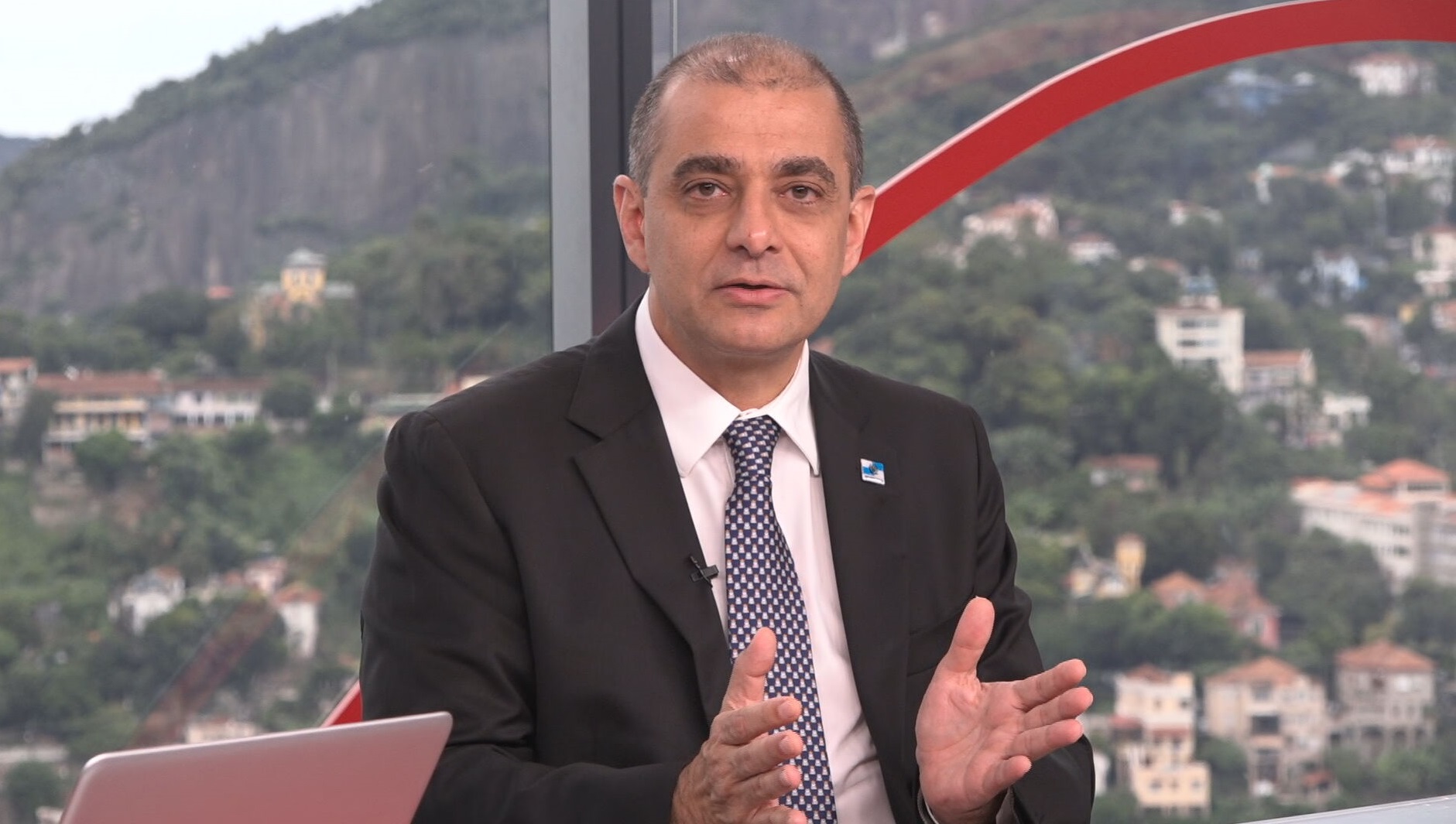 Edmar Santos, o secretário estadual de Saúde do Rio de Janeiro, fala à CNN