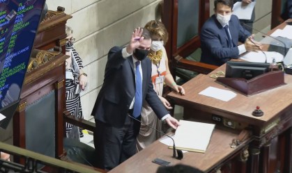 Paes dissolve comitê científico de Crivella em 1º dia como prefeito do Rio