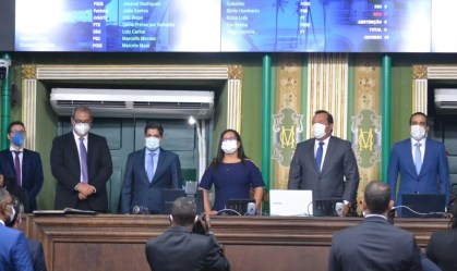 Bruno Reis toma posse em Salvador e promete foco no combate ao novo coronavírus
