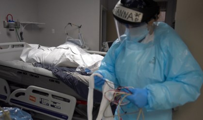 Covid-19 foi a terceira causa de morte nos Estados Unidos em 2020