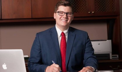 Jake LaTurner, deputado do Kansas pelo Partido Republicano