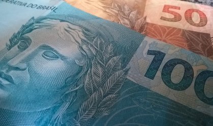 Cédulas de real: R$ 100 e R$ 50